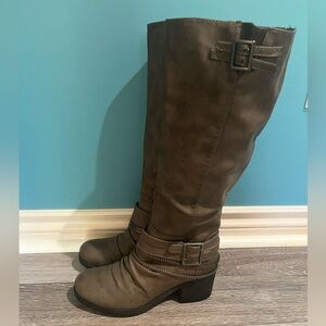 Carlos size 6 boots